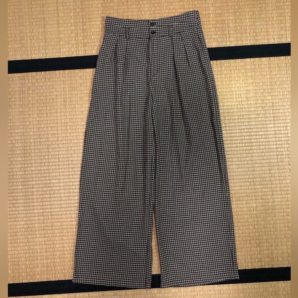 High-waisted Houndstooth Pants!